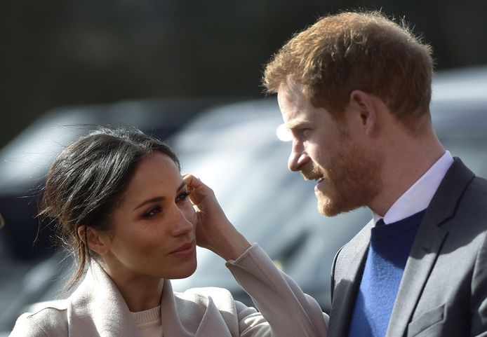 Prins Harry en zijn verloofde Meghan Markle in Lisburn op 23 maart 2018 waar ze een evenement bijwoonden.