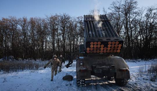 Rusland zegt Pokrovsk te hebben veroverd • Macron belt met Trump over Oekraïne, na bezoek Zelensky