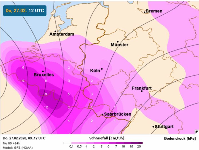 Sneeuw aan de voorzijde van een neerslagzone donderdag.