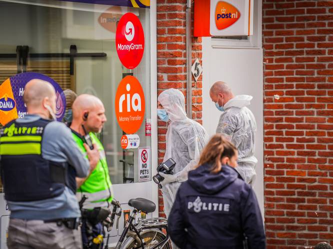 Verdachte van schietpartij in Arnhem te zien op camerabeelden: met scooterhelm op de winkel in