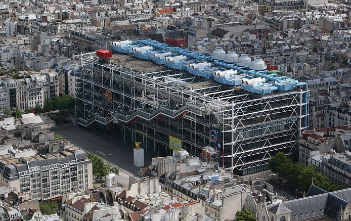 Een luchtfoto van het Centre Pompidou, een van de belangrijkste attracties van Parijs.
