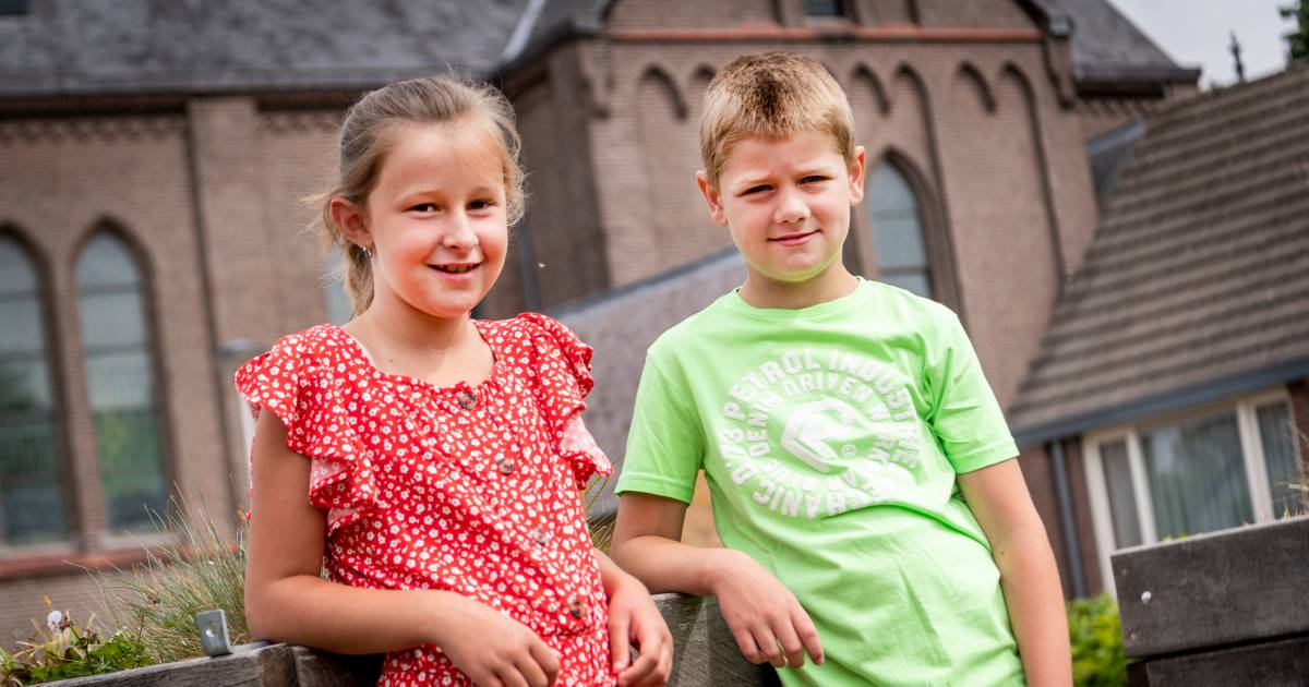 Hoe Lang Duurt Kerkdienst Eerste Communie Eerste communie uitgesteld: als het nog lang duurt past Isa haar jurk