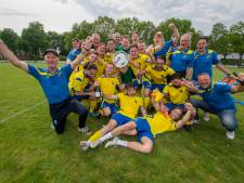 FC Uden is kampioen en schrijft clubgeschiedenis met ruim honderd gescoorde goals