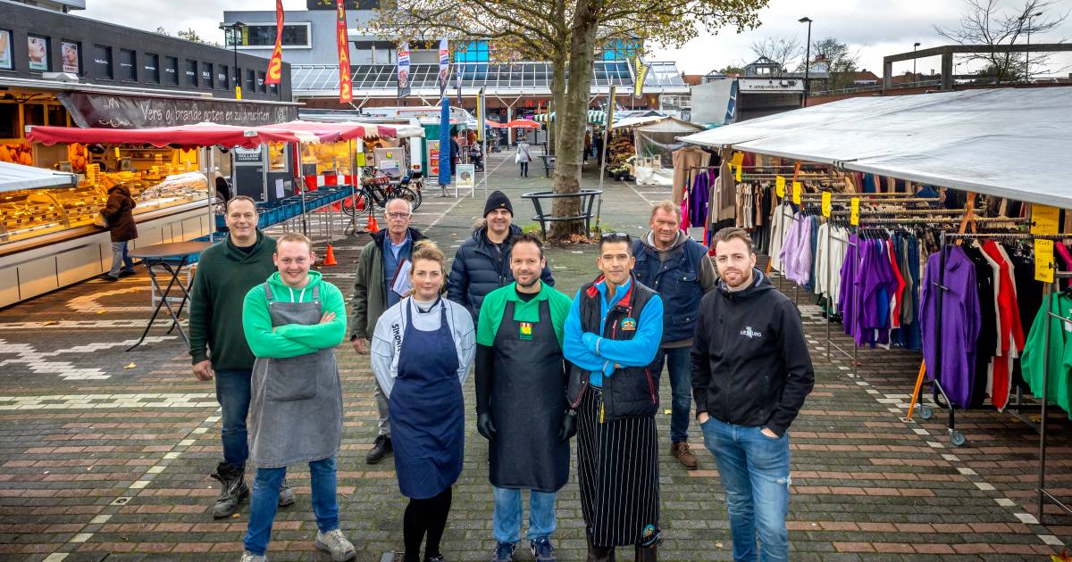 klant verdacht Gehoorzaamheid Mega plantenbak op plein leidt niet tot rechtszaak, maar zorgen bij  marktkooplui in Vlaardingen blijven | Waterweg | AD.nl