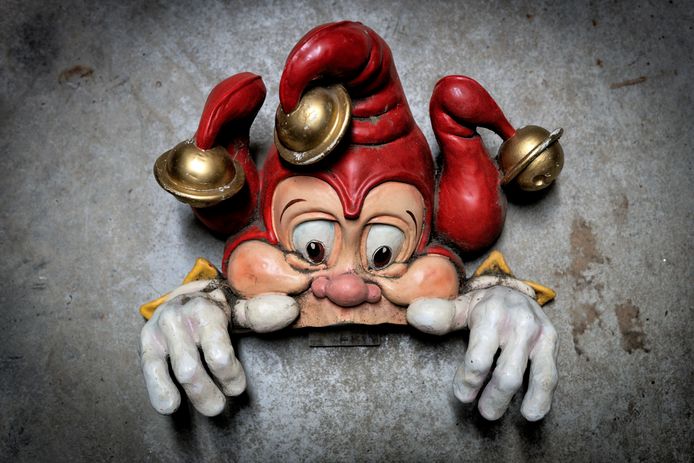 Pardoes. Vroeger keek hij over het randje van het restaurantbord. Nu ligt hij verstopt in de 'schatkamer' van de Efteling.