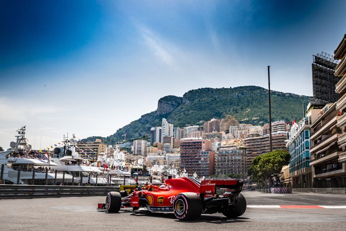 De oplichter logeerde in Ventimiglia om in het naburige Monaco naar de Grand Prix te gaan kijken.