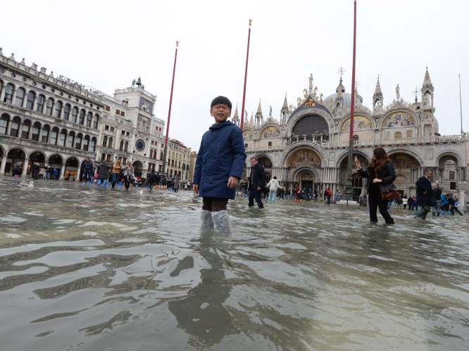 Zeker 1 miljard euro schade door overstromingen in Venetië, burgemeester roept op tot giften