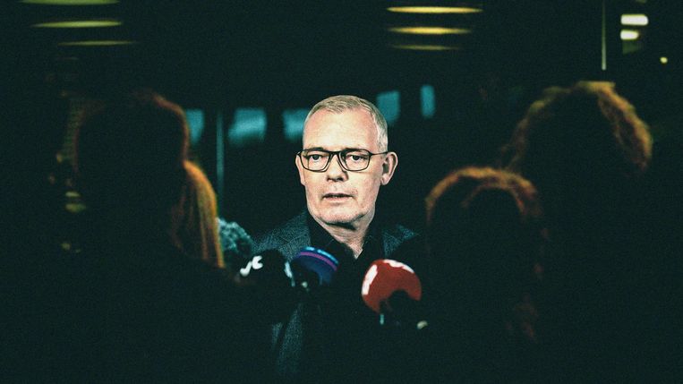 Can't Get You Outta Of My Head Adam Curtis Noors prestigeproject: de beste series van het moment op Netflix