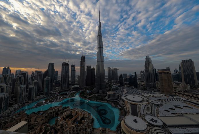 De asteroïde is groter dan ’s werelds hoogste gebouw, de Burj Khalifa in Dubai, dat 830 meter hoog is.