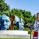 Nelson Mandela-monument onthuld in Zuidoost