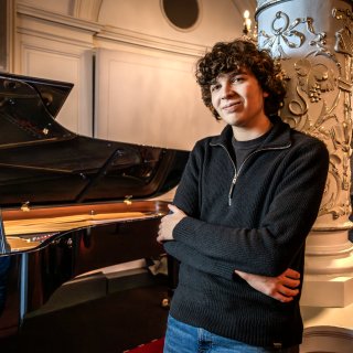 Liam Nassereddine (15) to perform in the Concertgebouw’s Main Hall: ‘I think I became a pianist bit by bit’