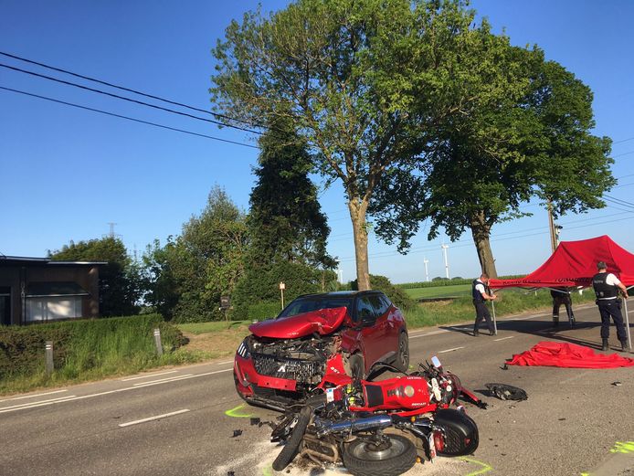 De motorrijder uit Herstal kwam om het leven bij het ongeval in Tongeren.