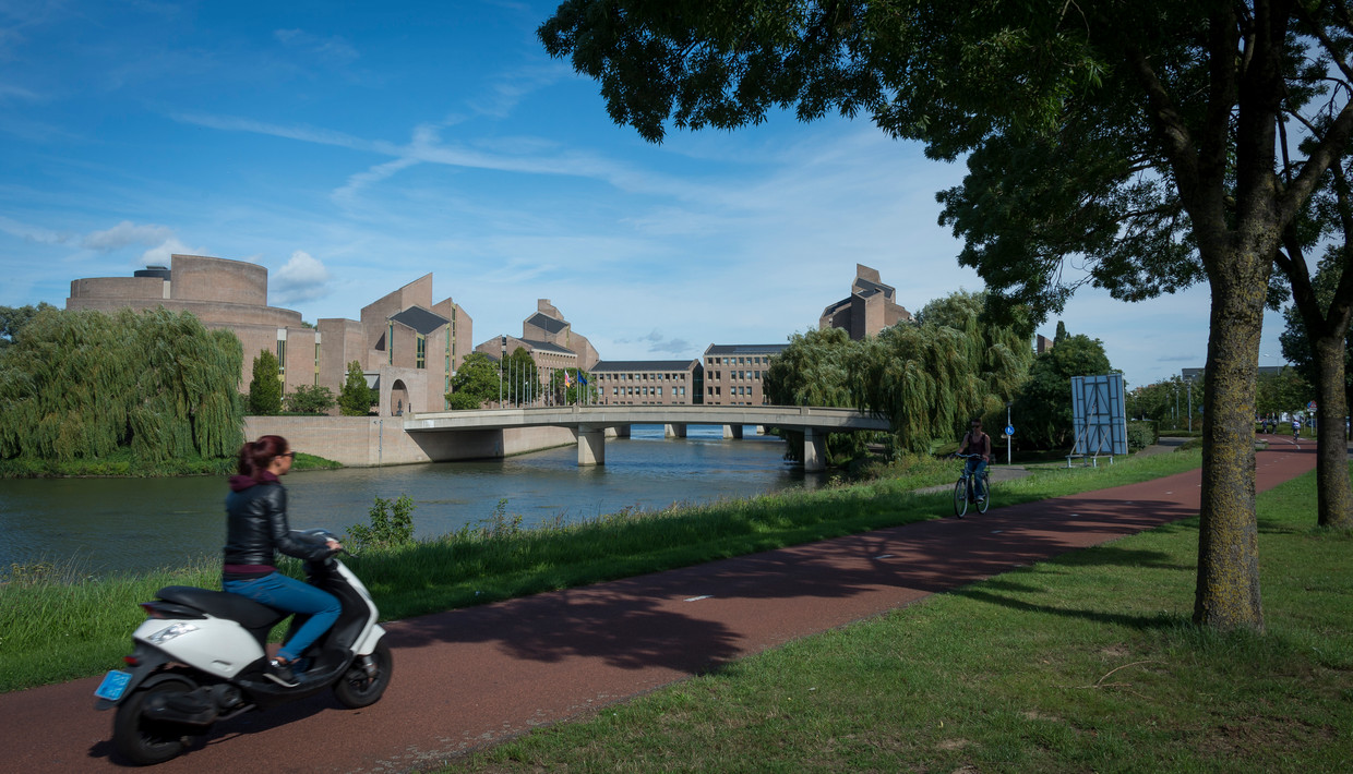 Het Gouvernement aan de Maas, het Limburgse Provinciehuis. Beeld Hollandse Hoogte /  ANP XTRA