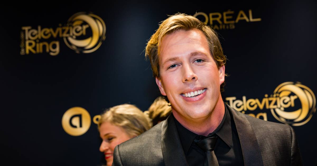 Frick Funk ‘ha partorito’ un bruco sulla sua gamba: ‘assolutamente adorabile’ |  Visualizza