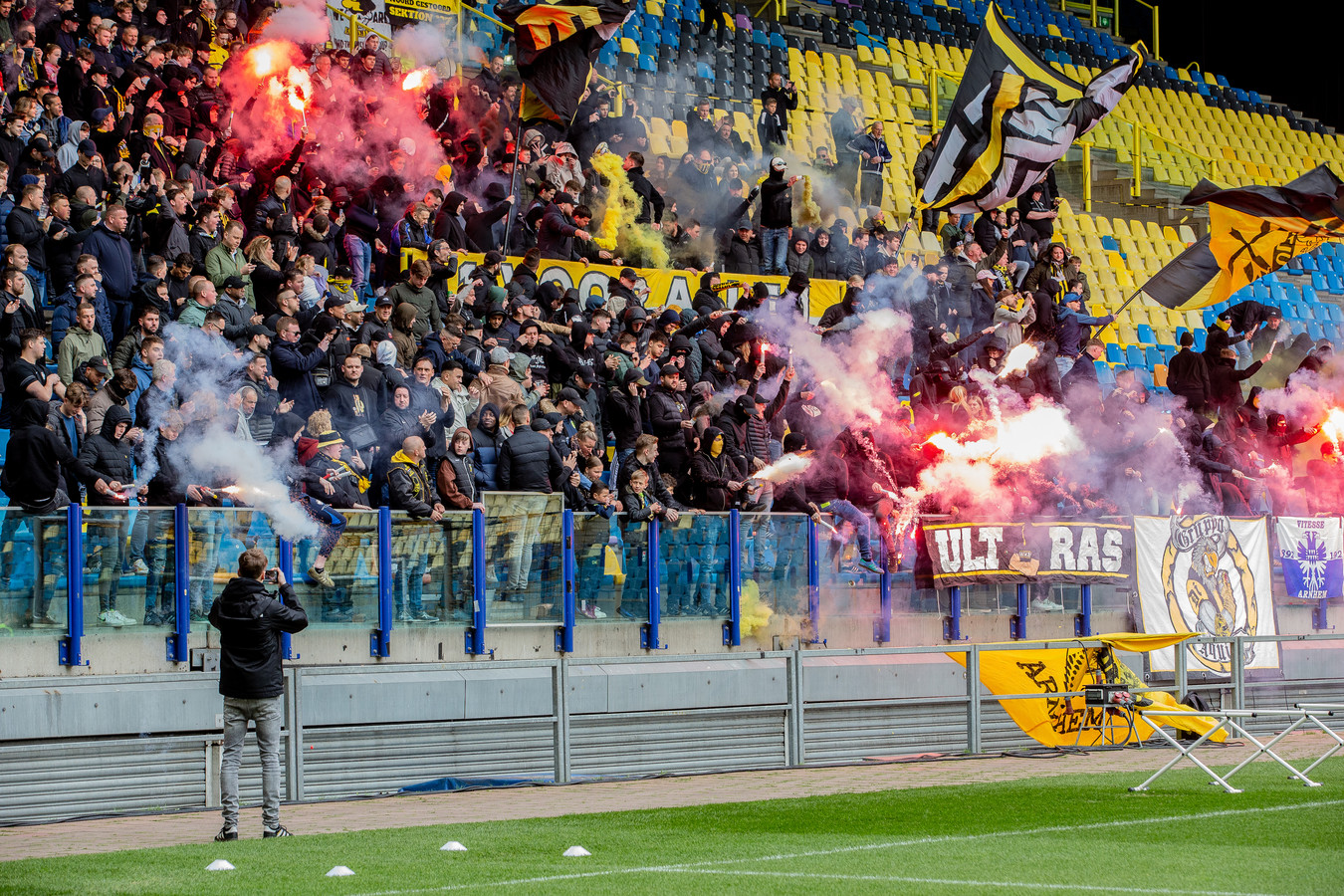 Vitesse trakteert supporters op koffie en thee bij laatste training