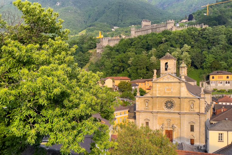 Li trovate a Bellinzona, la città più italiana della Svizzera