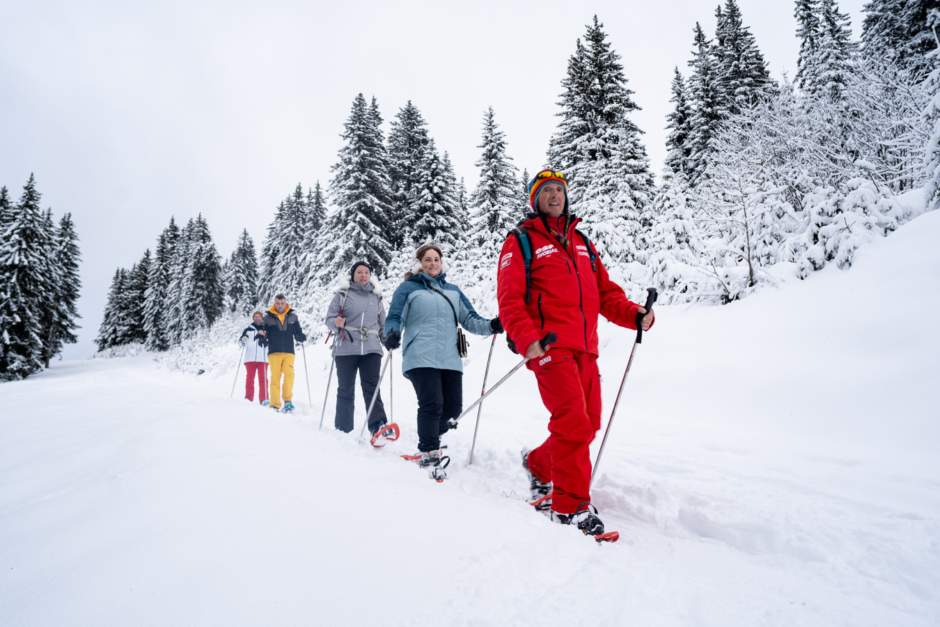 Activités raquettes avec Jean-Luc et l'École de ski français.