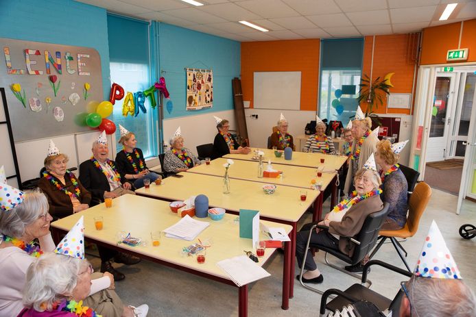 Samen de dag door bestaat tien jaar. Het is een initiatief van Swove en betreft dagopvang zonder indicatie.