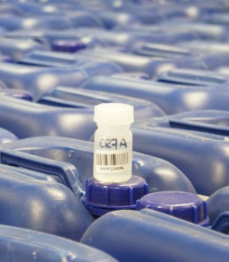 Stoffen voor de productie van drugs gevonden bij inval in woning Laren