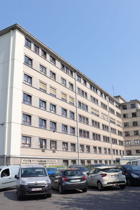 Drame devant l’hôpital de Gilly: la mère a réalisé avoir oublié son bébé dans la voiture lors d'un appel inquiet du père