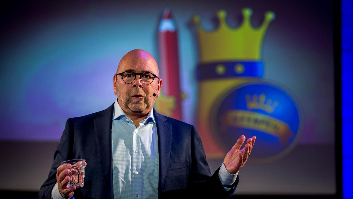 Jan Dijkgraaf wordt gepresenteerd als lijsttrekker voor de nieuwe politieke partij GeenPeil. Beeld anp