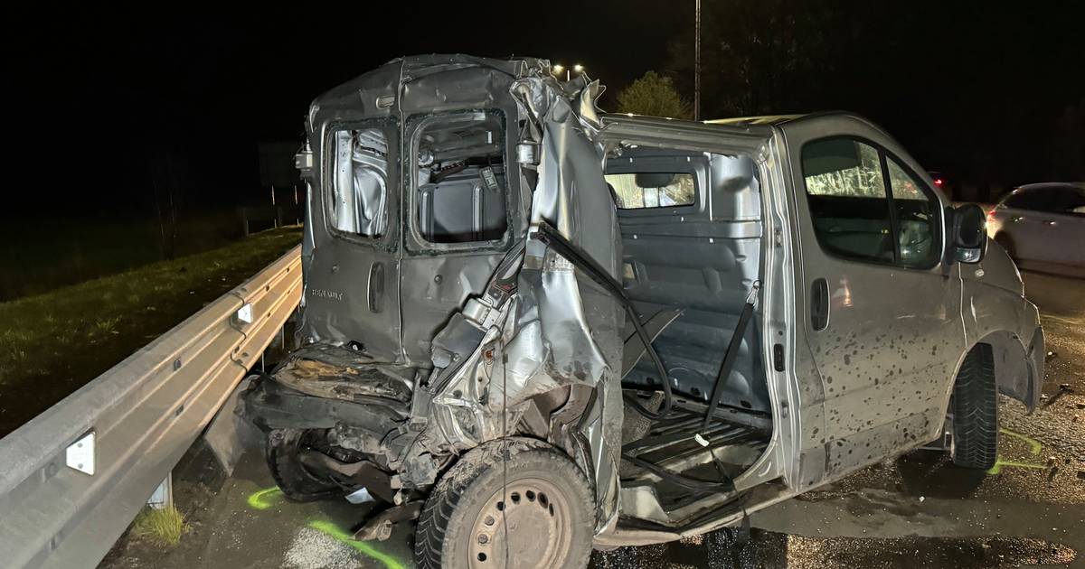 Bestuurder uit Lille aangereden en overleden nadat hij uitstapt op E34.