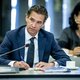 Haagse hectiek eist opnieuw zijn tol: Van ’t Wout legt taken als minister van EZ neer vanwege burnout