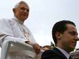 Paus Benedictus XVI verleent gratie aan zijn ex-butler