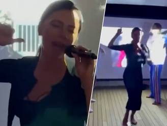 Victoria Beckham amuseert zich in karaokebar met klassieker van Spice Girls
