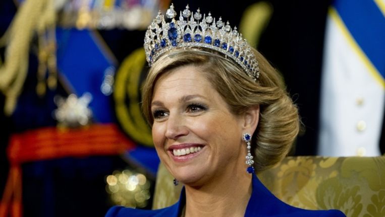 Maxima droeg tiara met de saffier bij de inhuldging van koning Willem-Alexander. Beeld ANP