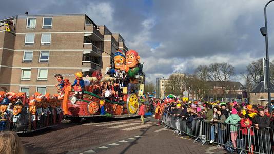 De optocht in Kielegat.