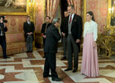 L'ambassadeur d'Iran face au couple royal.