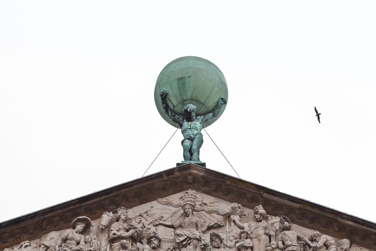 Atlas op het Paleis op de Dam Beeld Roï Shiratski