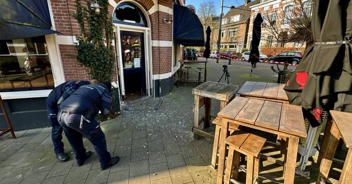 Arnhems café Nescio hoeft na bomaanslag niet dicht van burgemeester Marcouch