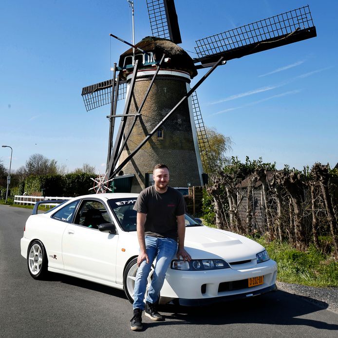 Rick (23) vond zijn droomauto, maar dat was-ie toen hij 'm kocht nog ...