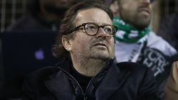 PMG ziet voorlopig af van overname KVO: Coucke dreigt 6,2 miljoen en stadion te verliezen

