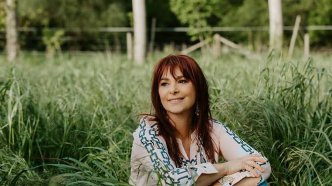 Zangeres Lisa del Bo stelt zondag nieuw album voor in Hasseltse Heilige Kruiskerk