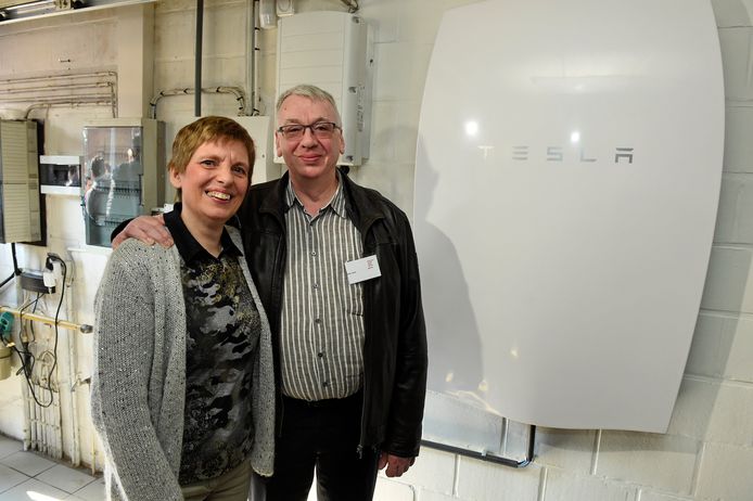 De familie Saels uit Mechelen is sinds dit voorjaar de eerste bezitter van de Tesla Powerwall in de Benelux.