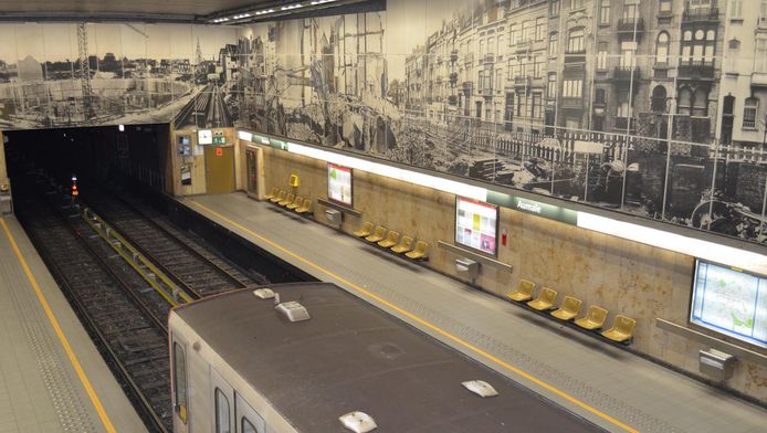 Metrohalte Aumale in Anderlecht.