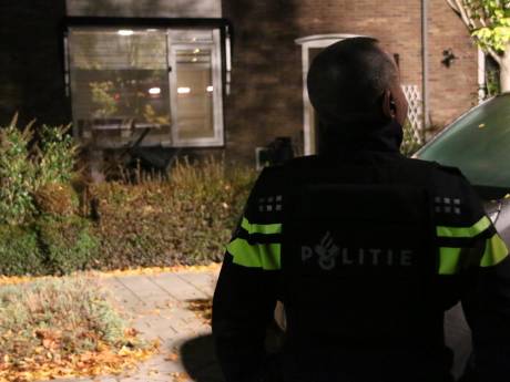 Buurtbewoners nauwelijks verrast door schoten op woning in Velpse Waterstraat