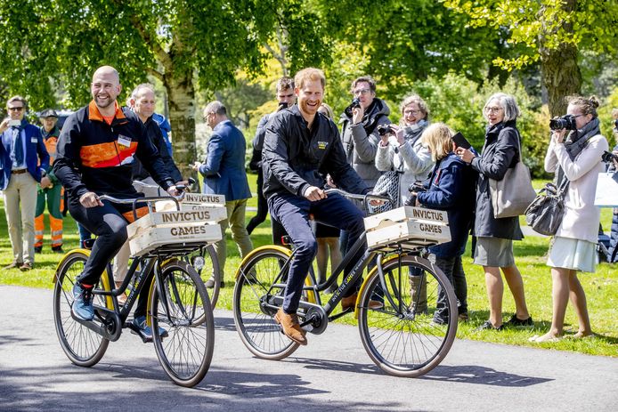 Prins Harry, afgelopen mei in het Haagse Zuiderpark bij de aftrap naar de Invictus Games 2020 in Den Haag. De Britse prins is initiatiefnemer van deze Olympische Spelen voor militairen, die gewond zijn geraakt tijdens missies.