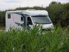 Caravan of camper dagenlang op een parkeerplaats zetten? Na klachten worden hiér de regels strenger