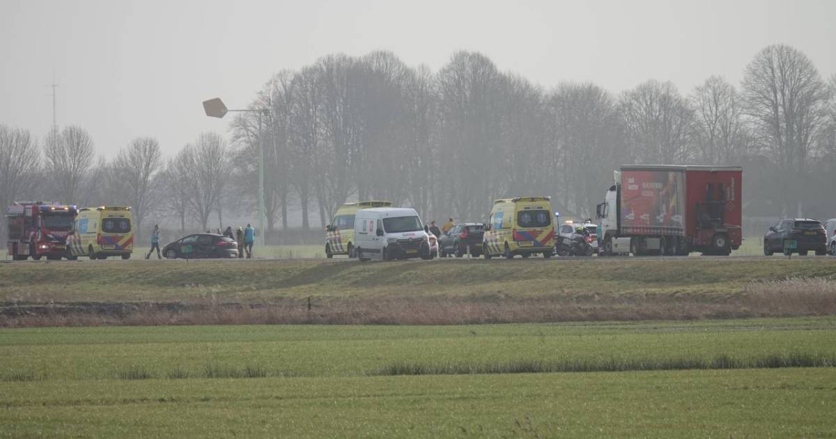 Twee ongelukken op N36 bij Beerzerveld: eerst aan de ene kant, daarna aan de andere kant