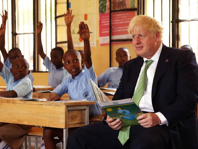 Boris Johnson verdedigt omstreden Britse migratiewet in Rwanda: “Critici moeten open geest behouden”