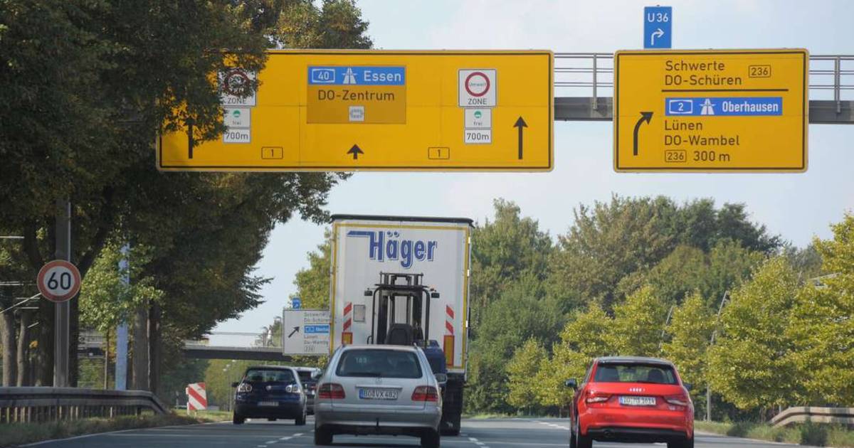 Wenn Sie die Bedeutung dieses schwarzen Streifens auf deutschen Verkehrsschildern kennen, ersparen Sie sich viel Stress |  Auto