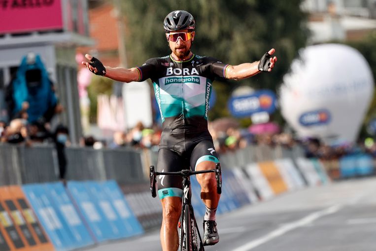 Peter Sagan mag eindelijk nog eens juichen. Beeld Photo News