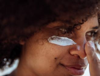 “Iemand met acne gebruikt best deze crème.” Dermatoloog over de juiste zonnebescherming voor je gezicht