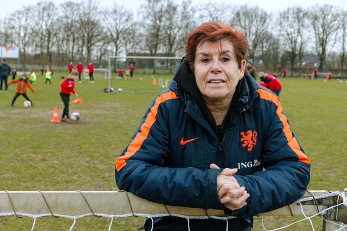 Betty Schelle zwaait de scepter over het G-voetbal van de KNVB in de regio Zuid I. Daaronder vallen een groot gedeelte van Brabant, Zeeland en een klein deel van Zuid-Holland.