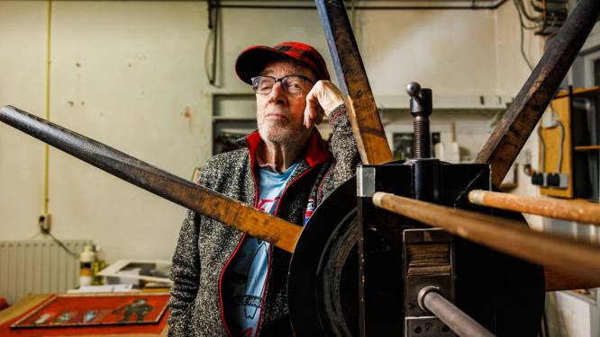 Walter krabbelt overeind en staat weer achter de drukpers: ‘Ik zet mensen op het verkeerde been’