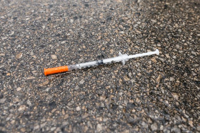 La substance utilisée n’a pas pu être déterminée, mais il pourrait s’agir d’une drogue anesthésiante